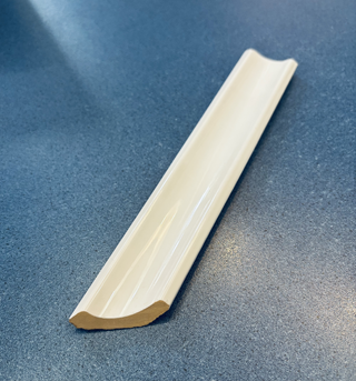 Керамический уголок на ванну правый 35х200