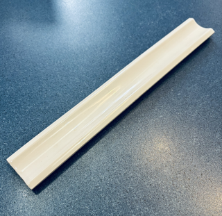 Керамический уголок на ванну прямой 35х200